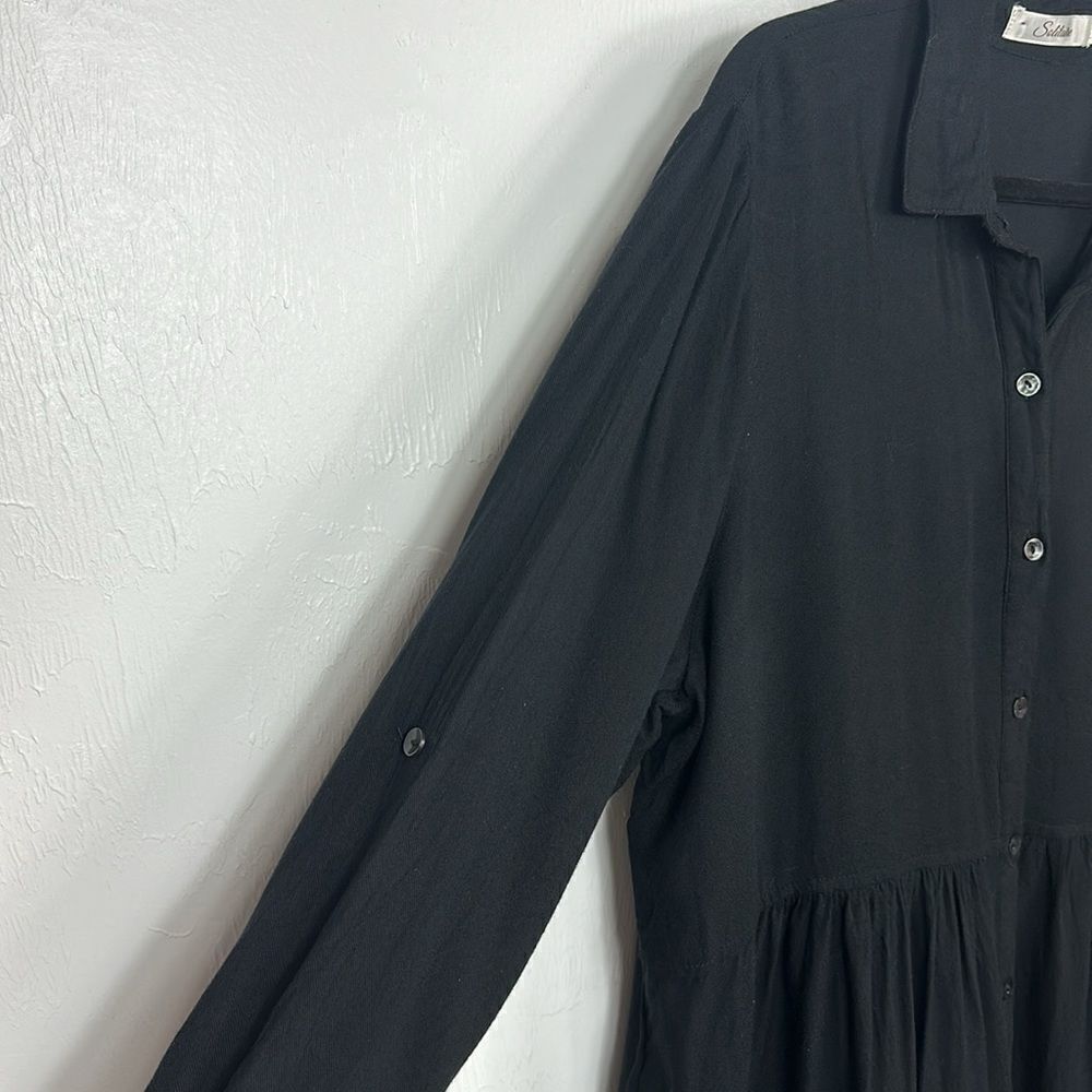 Solitaire Black Long Sleeve Button Front Flowy Tu… - image 3